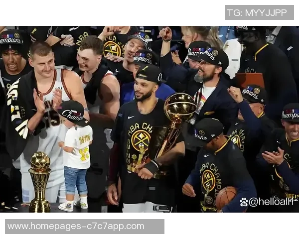 2021年勇士与湖人激战回顾：篮球场上的巅峰对决与精彩瞬间分析