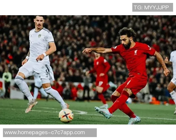 利兹联对阵伊普斯直播全程回顾及精彩瞬间分析